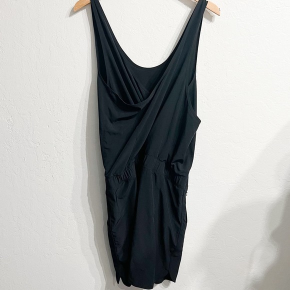 Patagonia Fleetwith Dress Cross-Back Tank Pockets Drawstring XL Black Active - Picture 6 of 6